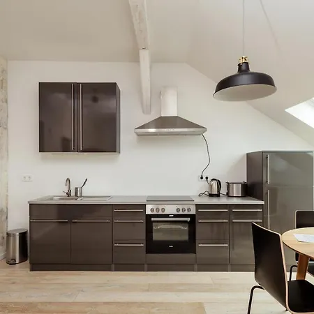 Apartment & Bright - Attic In Haeselburg *