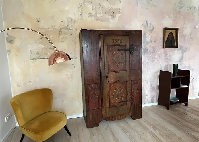 Apartment & Bright - Attic In Haeselburg *