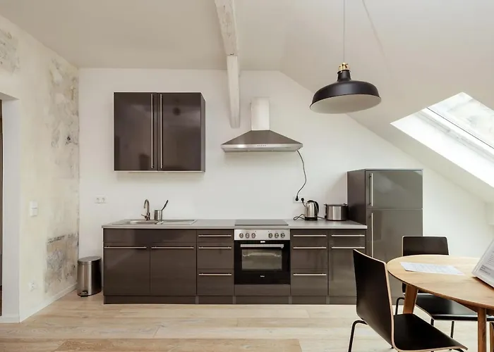 Apartment & Bright - Attic In Haeselburg *